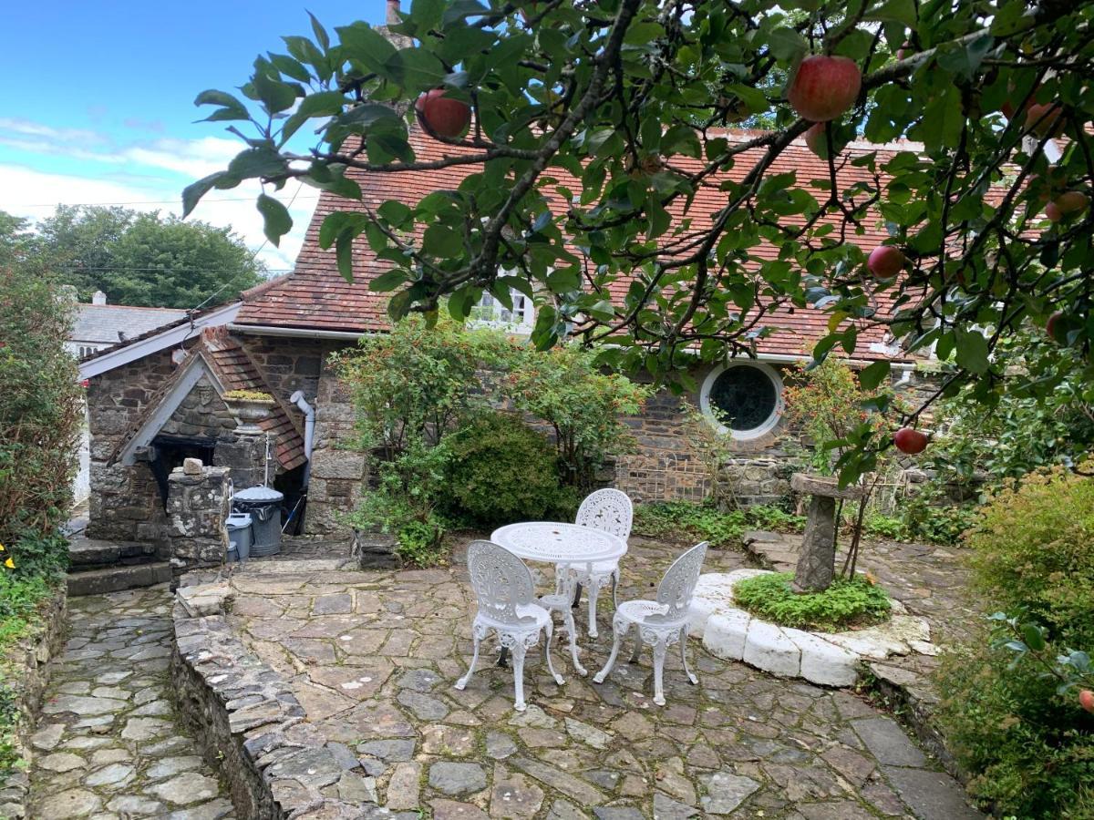 Cobweb Hall Okehampton Esterno foto